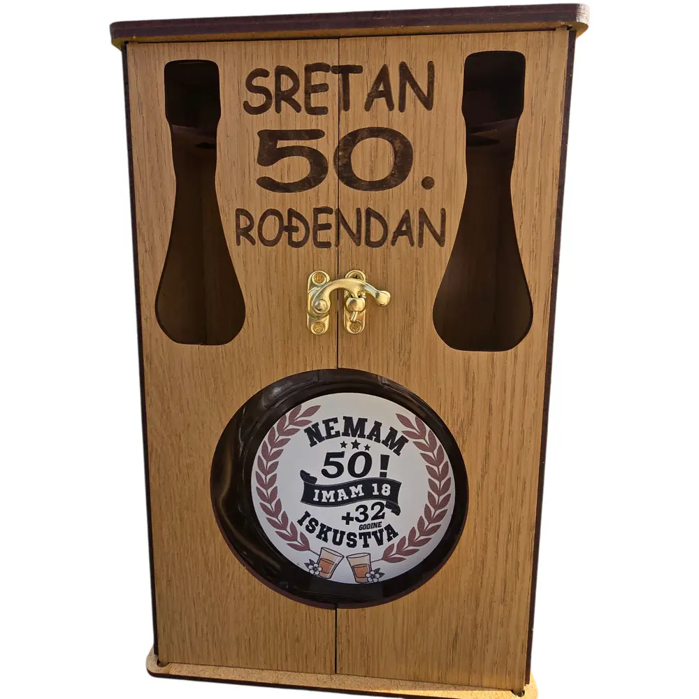 Drveni "Mini Bar" orman sa flašom 0.7l i dva čokanja – Personalizovani set - slika 9